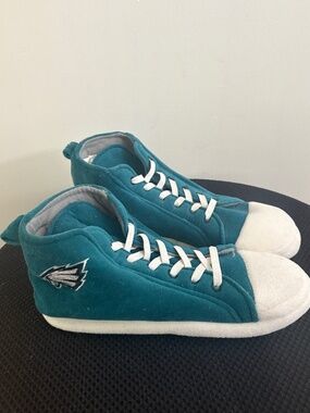 Philadelphia Eagles High Top Sneaker design Men's Slippers - Size M